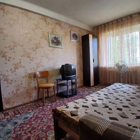 Квартира На Дегтярёвской Kiev Luaran gambar